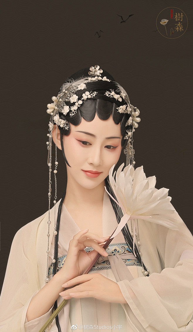 伊人归