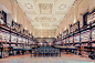 天堂图书馆。法国摄影师 Franck Bohbot 行走巴黎、罗马、波士顿，记录下一些图书馆的影像，将最令人惊艳的图书馆面貌展示给世人，并组成以“House of Books”为题的影集。每张照片都在提醒我们，别忘了时常去图书馆坐坐。