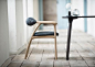 Haptic缠线软垫木椅子-厚厚的交织长度线与薄铜链---酷图编号1067856