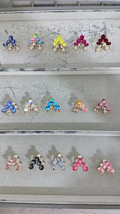 羽燚采集到〈  施华  〉