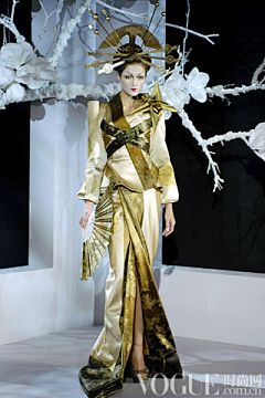 OOZO采集到John Galliano