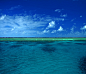 澳大利亚的大堡礁 我的天啊水和天的颜色融为一体了快。海是倒过来的天 天使倒过来的海！