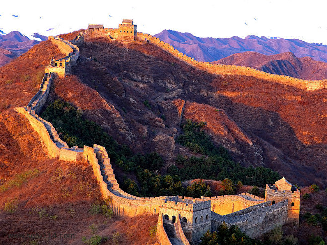 雄关壮丽万里长城