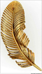 crafted-gold-feather-brooch