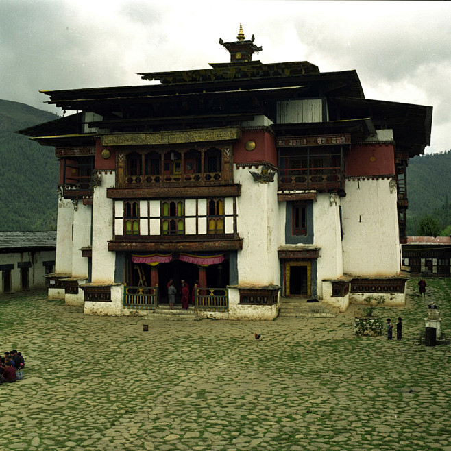 Gangtey Monastery Te...