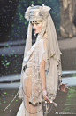 高级时装超话
John Galliano FW 2009 鬼才海盗爷的异域新娘 ​​​​