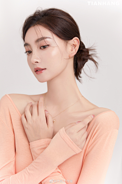 lean-12采集到美女