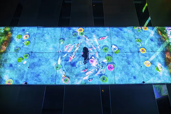Circulum Formosa II | teamLab / チームラボ : 巨幅互动数字LED雕塑装置。暴雨从天空中倾泻而下，如瀑布一般 ...
