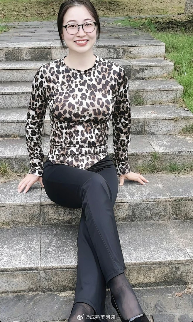 @成熟美阿姨 的个人主页 - 微博-花瓣网