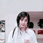 50岁邱淑贞和47岁袁咏仪美如画：这才是香港女星颜值巅峰！ : 文丨秦江月 昨天，袁咏仪在微博晒出了庆生的照片。 ▼ 50岁的邱淑贞和47岁的袁咏仪同框，两位女神的风采仍不减当年，反而多了一丝岁月沉淀之后的韵味。 岁月从不败美人，这话一点都不错。 于是，大家纷纷怀念80年代香