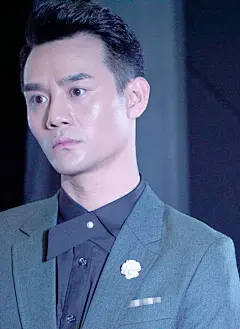 @王凯kkw 大写的九宫格可爱表情包[哈哈][哈... 来自从明天起做个幸福的大调调 - 微博