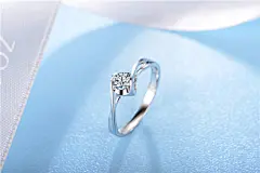 白18K金钻石戒指【铭刻之吻-心之吻】夹镶,时尚,个性,结婚,白金,求婚,情侣,经典,18k金,(颜色:F-G,净度:VS,切工:VG)-佐卡伊