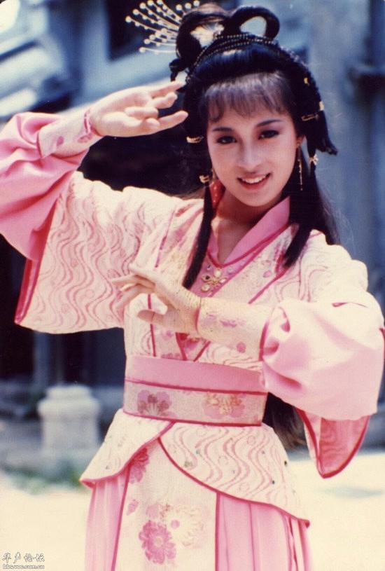 萍踪侠影,米雪版的云蕾不比内地那两版的漂.