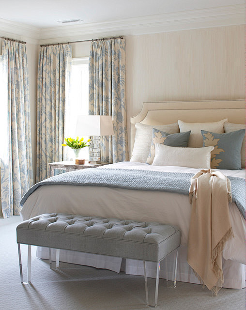 Blue/Cream Bedroom b...