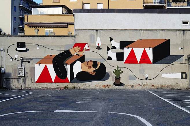 Huge Art Murals by A...