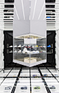 NIKE SNKRS Box San Francisco : To celebrate the U.S. basketball team going for Olympic Gold, we partnered with Nike Brand Design and Golden Wolf Studios to create a one-of-a-kind boutique retail experience, relaunching an equally unique shoe: The Nike Air