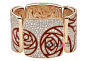 宝格丽 (Bulgari) 顶级珠宝系列玫瑰金珐琅手镯
镶嵌珊瑚，密镶钻石 (20.28克拉)