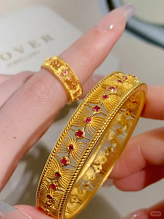 Unknovvn采集到B---bracelet