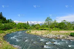 长野Ooide公园的四郎马山和姬川河