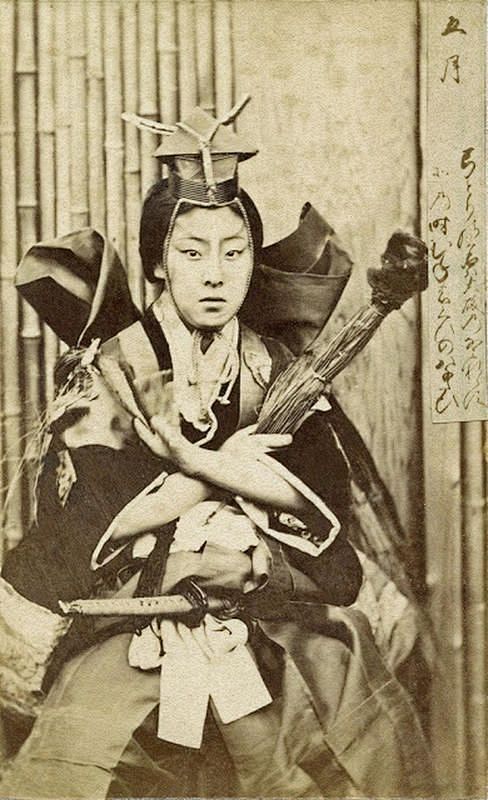 女武芸者（Onna-bugeisha）指...