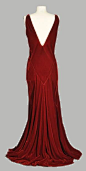 Evening dress in ruby ​​red velvet, scratched Augustabernard No. 25708, circa 1933: 