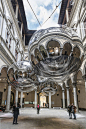 阿根廷艺术家 Tomás Saraceno 安装在佛罗伦萨斯特罗兹宫（Palazzo Strozzi）的装置作品。
展览将会进行到2020年11月1日。（IG：studiotomassaraceno） ​​​​