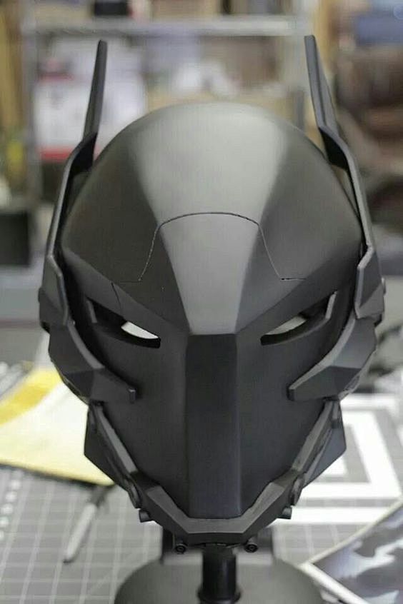 Batman Armored Helme...