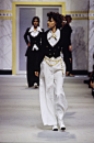 Chanel Spring 1993 Ready-to-Wear Fashion Show : The complete Chanel Spring 1993 Ready-to-Wear fashion show now on Vogue Runway.