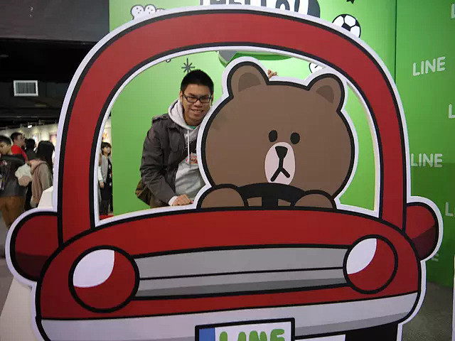 及时商业资讯日本最火的linefriends香港互动乐园展常用手机软件的人