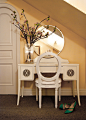 Quintessential Dressing Table traditional-bedroom