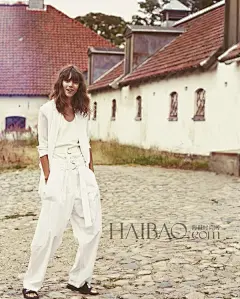 【图】超模弗莱娅-贝阿·埃里克森 (Freja Beha Erichsen) 演绎《Vogue》杂志英国版2014年1月号时尚大片！_第4页_时尚杂志_海报时尚网