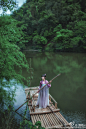 #云南旅拍##汉服私影# 
《归去来》
河水瞻瞻，露花倒影，烟芜蘸碧，灵沼波暖。
出镜：@澪mio兔兔纸  
摄影/后期：@-薄荷白 
抄送：@古风圈网站 @汉服吧 @汉服晴空 @汉服荟