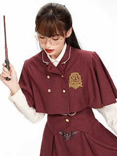 LllI1Whu采集到{现代服饰}女（洛丽塔，制服）
