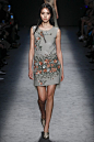 Alberta Ferretti Fall 2016 Ready-to-Wear Fashion Show: 