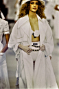 Chanel Spring 1993 Ready-to-Wear Fashion Show : The complete Chanel Spring 1993 Ready-to-Wear fashion show now on Vogue Runway.