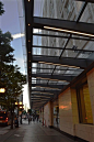 Storefront lighting for marquis retail establishment – KlikUSA