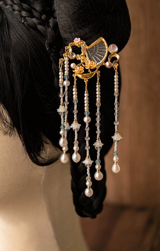 【歌尽桃花扇底风】S925银镀金镶白水晶...