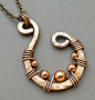 Copper Swirl Necklace.  Love the hammering on the wire.@北坤人素材