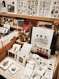 去看小白杨呀采集到书店