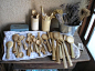 日本手工制作者冲原沙耶住在山梨的乡村，边做农活边用竹子制作餐具，至今已举办过多次竹餐具的个展。他的作品精致实用，简约大方，更具有流行的简约风格。【Hany出品，喜欢分享】