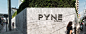 Pyne by Sansiri公寓logo墙