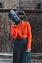 Orange_Sweater-Midi_Skirt-Slingback_Shoes_Chanel-Vintage_Bag-Florence-Outfit-Street_Style-32