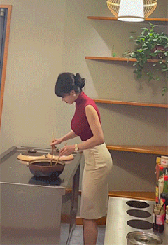 KMcom采集到美女动图