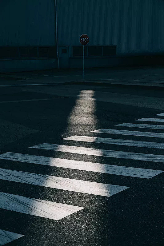 道路斑马线照片素材