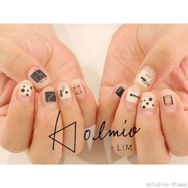 ※ Nails ※ 简单素雅的美甲，怎样...