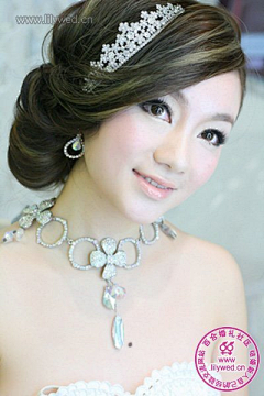Liu709760237采集到新娘化妆