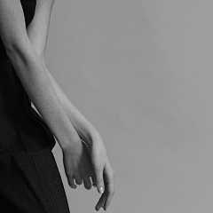 XIXXII采集到☾LUCIE GRIS WILLOW☽