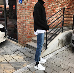 IEHGNAY采集到男性服饰搭配-毛衣类