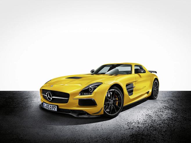 Mercedes-Benz SLS AM...