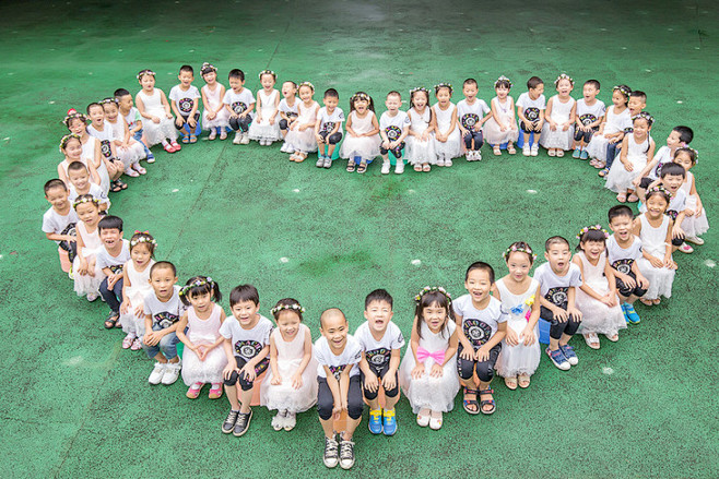 成都2018年幼儿园小学中学大学毕业季创...